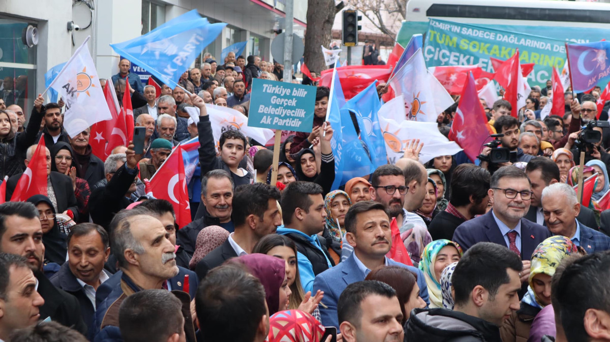 Binali Yıldırım Kemalpaşa'ya Geldi