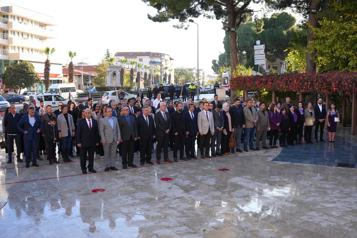 Öğretmenler Günü Kutlandı