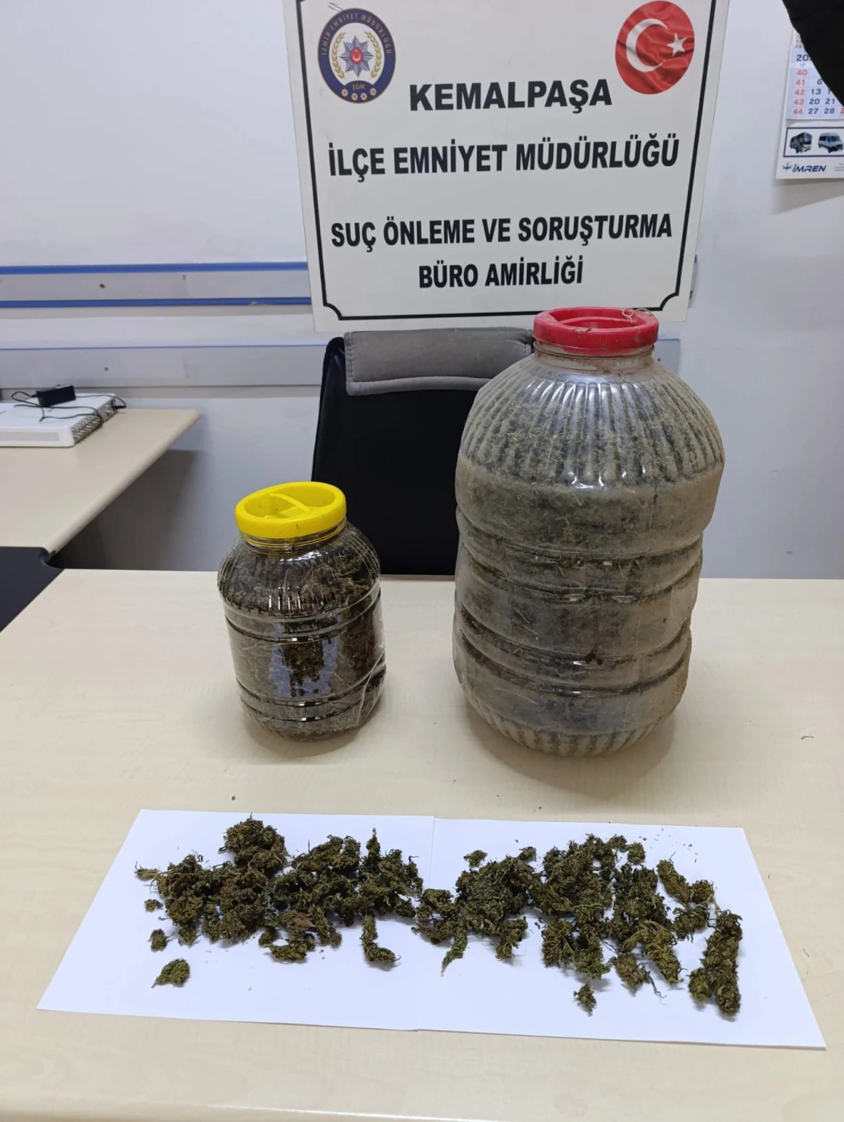 Toprağa Gömülü Uyuşturucu Bulundu