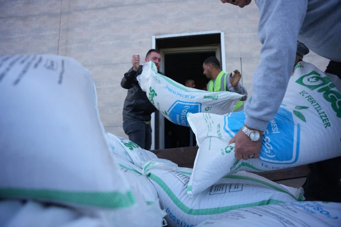 Kemalpaşa'da G&uuml;bre Desteği